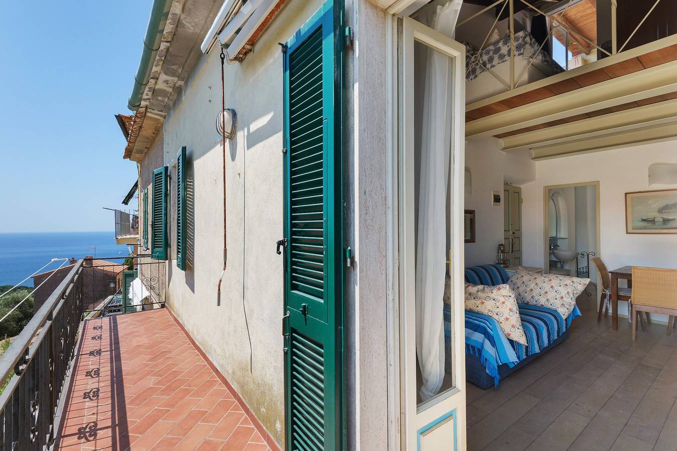 Appartamento intero, Appartamento 'Il Borgo Cavour' con Vista Mare e Aria Condizionata in Capoliveri, Isola d'Elba