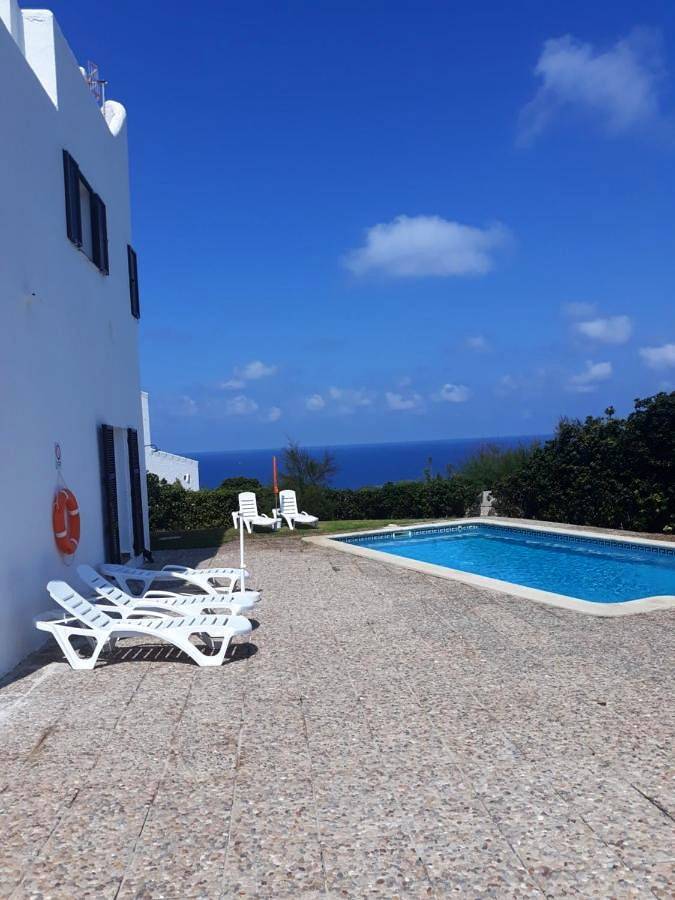 Location de vacances pour 21 personnes, avec piscine ainsi que jardin et vue, animaux acceptés à Cala Morell - 2