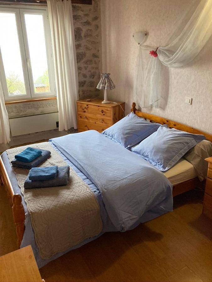Location de vacances pour 2 personnes, avec vue et jardin, animaux acceptés à Golinhac - 3