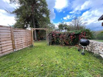 Gîte pour 6 personnes, avec jardin et terrasse à Doucier