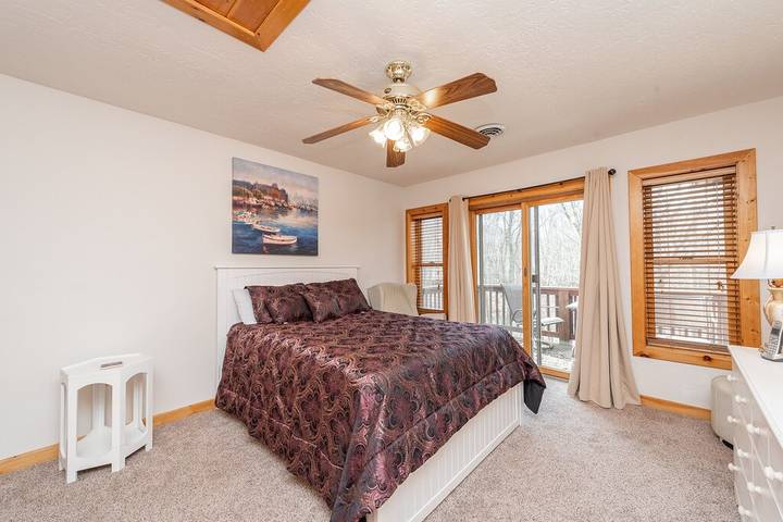 Vacation house for 14 people, with balcony and hot tub in Maryland