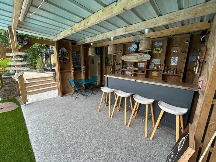 Gîte pour 2 personnes, avec piscine ainsi que jardin et vue, animaux acceptés à Belin-Béliet - 2