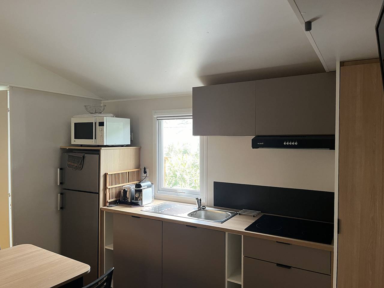 Bungalow Encantador en Puget-sur-Argens con Piscina Compartida in Puget-sur-Argens, Region de Draguignan