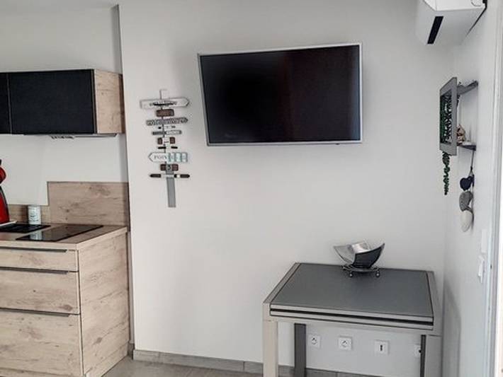 Gîte pour 2 personnes, avec piscine dans Port de Bormes les Mimosas - 3