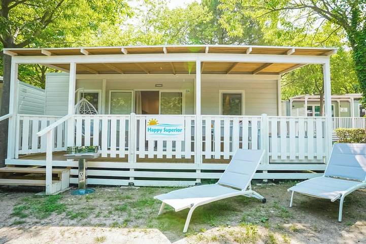 Ferienhaus für 6 Personen, mit Terrasse und Pool