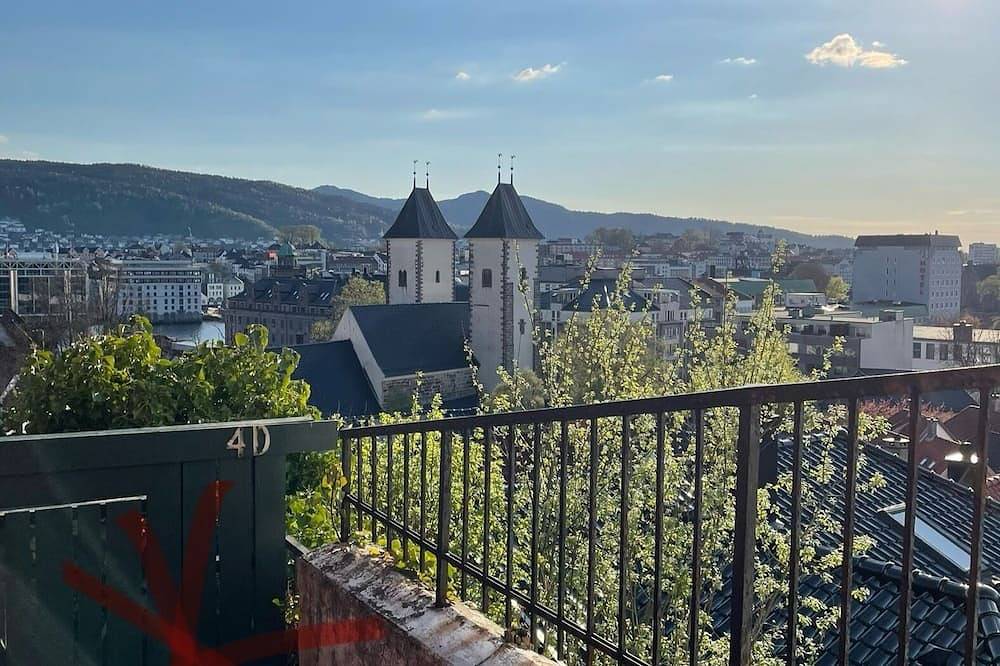 Ganze Wohnung, City View Bergen. City and sea views from your private terrace. Very central. in Bergenhus, Bergen