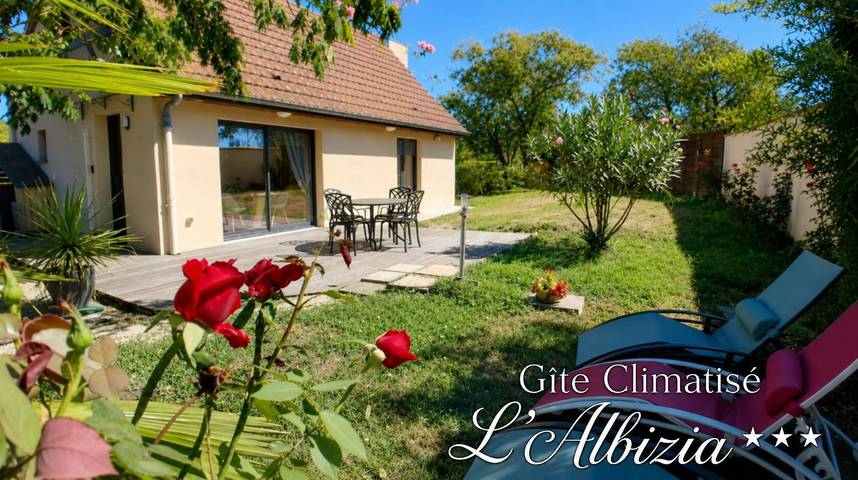 Gîte pour 4 personnes, avec Terrasse et Jardin dans Saint-Maurice-en-Rivière