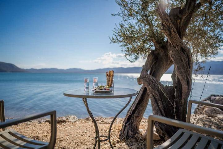 Villa for 6 people, with Balcony and Garden in Lesbos