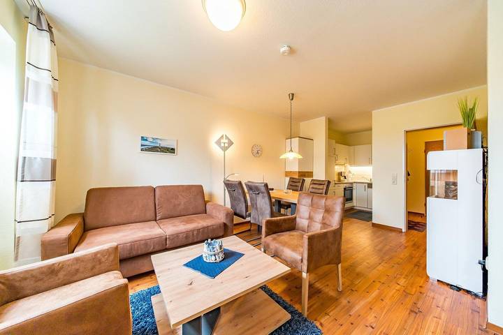 Ferienwohnung für 4 Personen, mit Balkon, mit Haustier in Schillig - 2