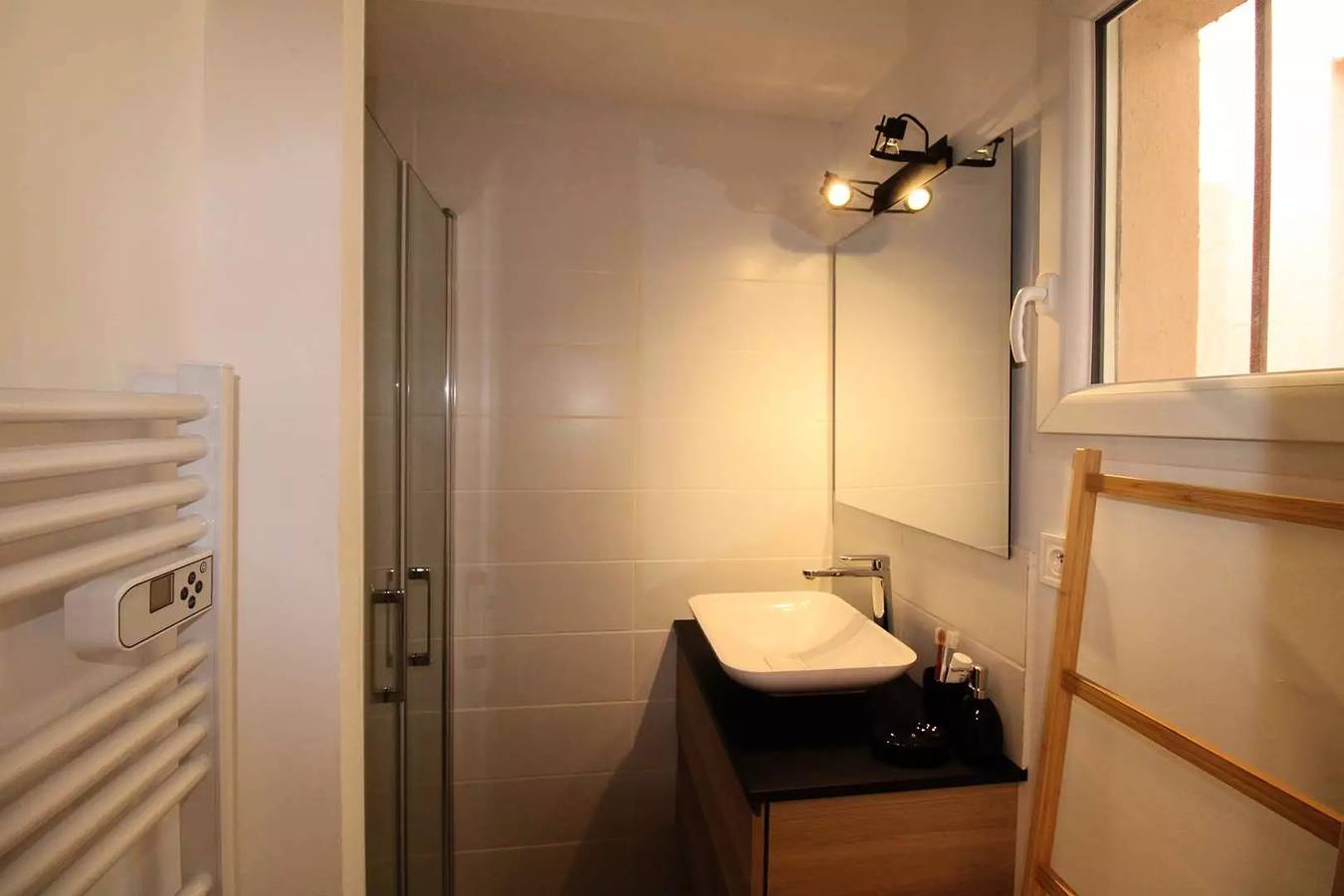 Ganze Wohnung, Wohnung für 4 Personen mit Meerblick Porquerolles und Pool in Giens in Hyeres, Parc national Port-Cros