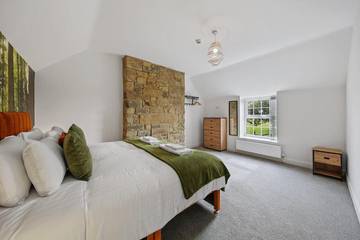 Holiday Home for 8 People in Peak District, Midlands, Photo 2