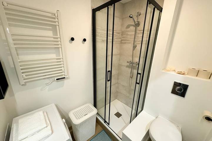 Appartement entier, Magnifique F1 - à 50 de la mer in Bernières-sur-Mer, Région de Caen