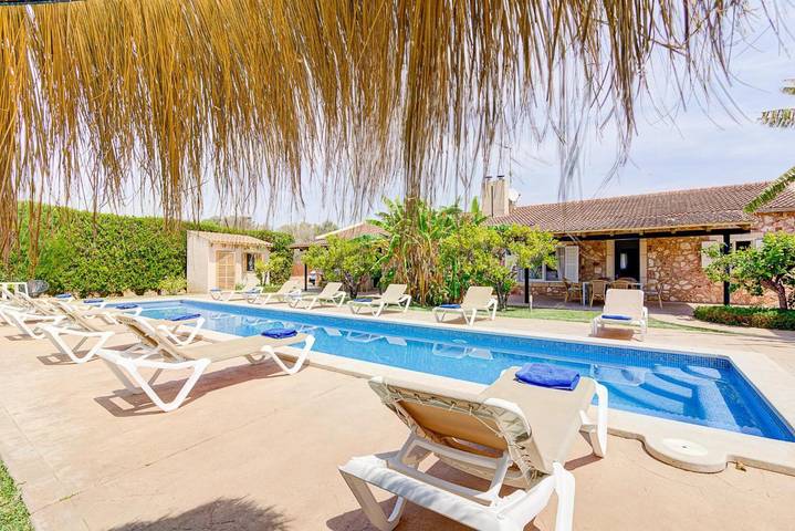 Holiday apartment for 12 people, with garden - 1