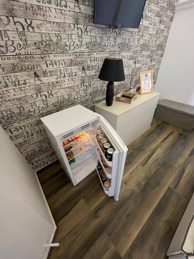 Exclusive Rooms in Trinitapoli, Barletta-Andria-Trani