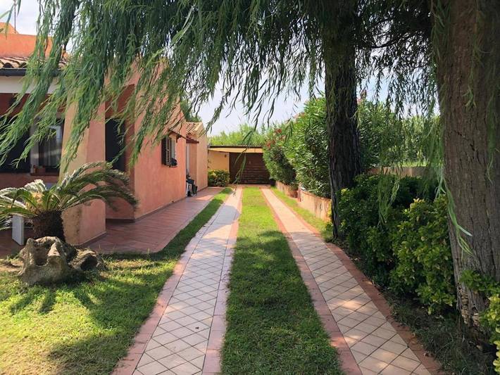 Villa pour 6 personnes, avec bassin pour enfant ainsi que vue et jardin, animaux acceptés dans La Maddalena - 3