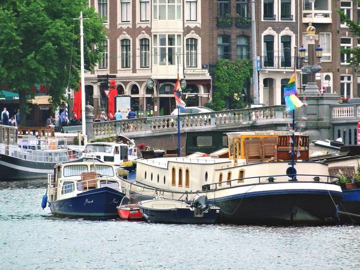 Boot für 4 Personen, mit Ausblick und Terrasse in Amsterdam