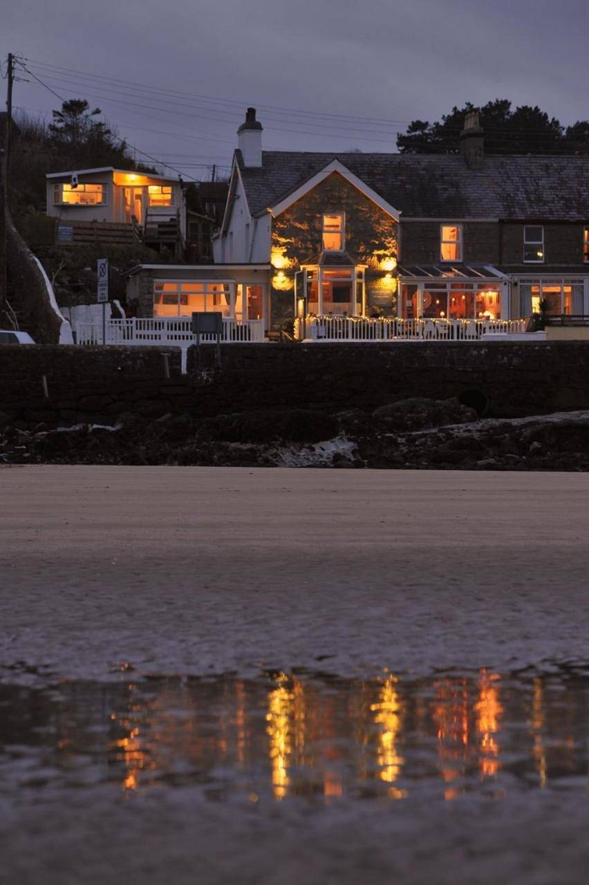 Budget Double Room in Benllech, Isle of Anglesey