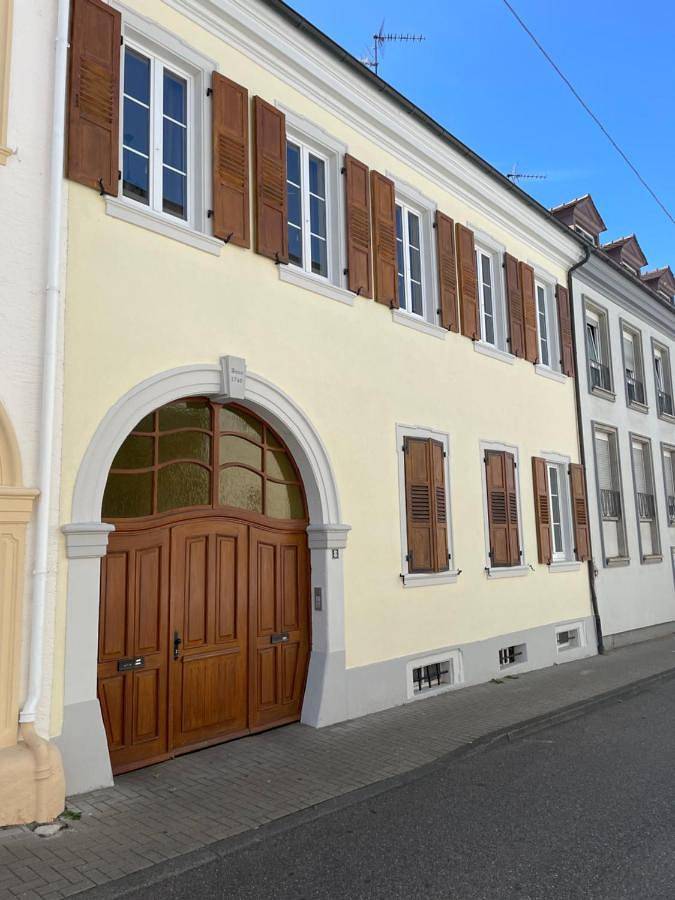 Ganze Wohnung, One-Bedroom Apartment in Bruchsal, Kraichgau