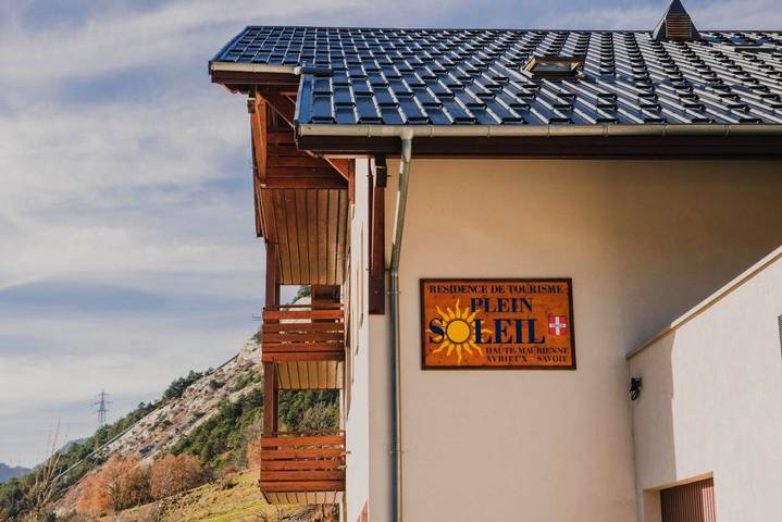 Location de vacances pour 6 personnes, avec sauna ainsi que terrasse et vue, animaux acceptés à Avrieux - 4