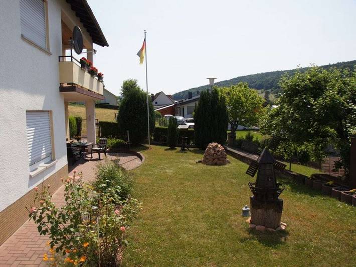 Ferienhaus für 2 Personen, mit Garten in Bad König - 4
