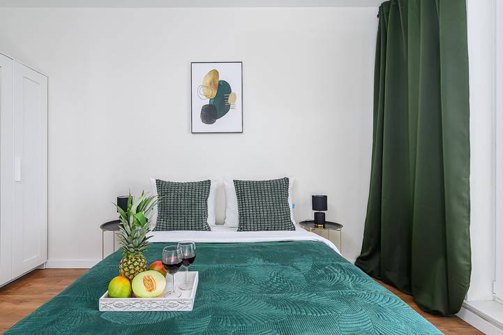 Ganze Wohnung, Luxury apart for family next to Księży Młyn in Łódź, Region Lodz