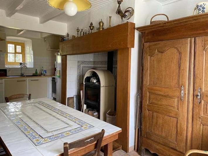 Location de vacances pour 8 personnes, avec vue ainsi que terrasse et jardin, animaux acceptés à Tarnac - 2