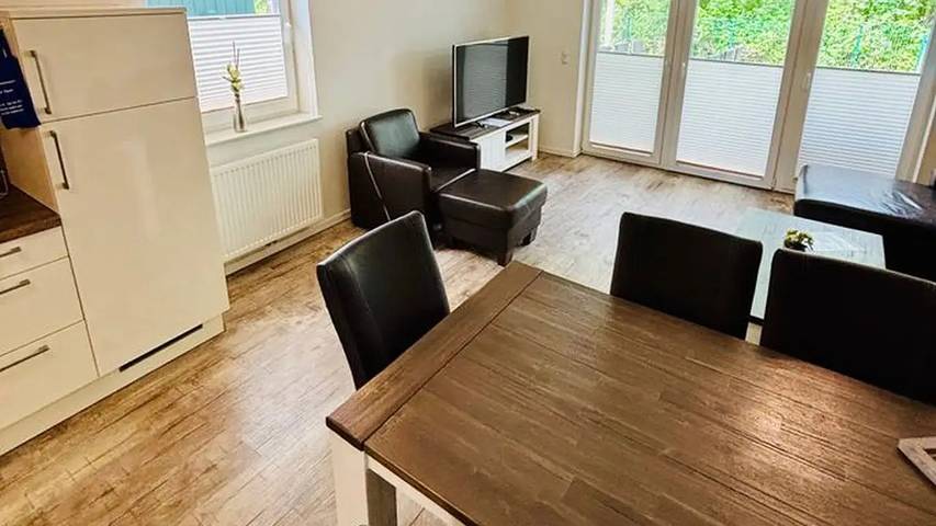 Ferienhaus für 6 Personen, mit Terrasse und Garten in Horumersiel - 2