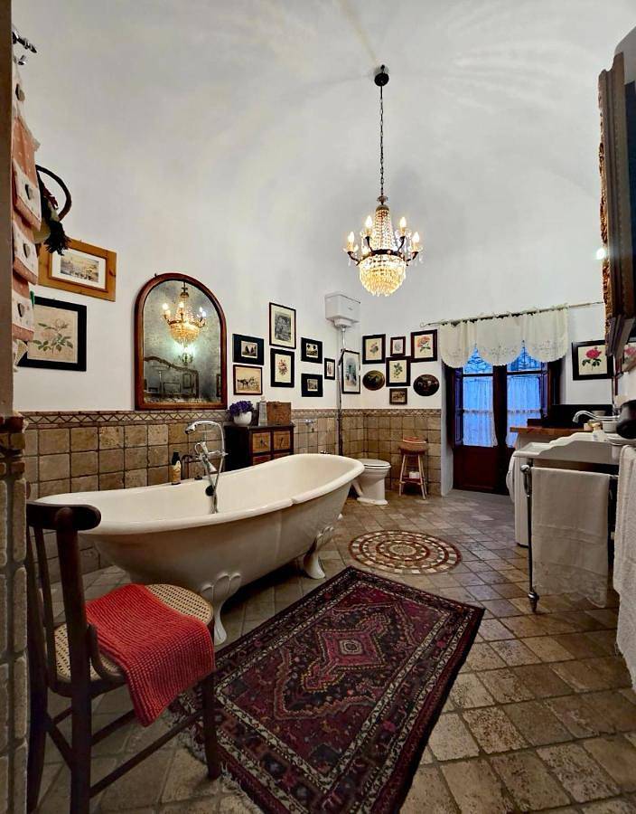 Two-Bedroom House in Caccamo, Provincia di Palermo