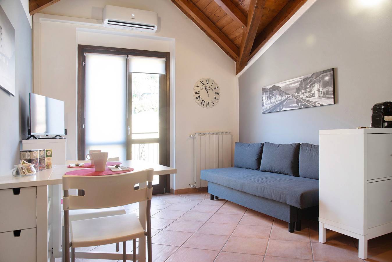 Ganze Wohnung, Ferienwohnung "Relax tra Monti e Laghi" mit Balkon und Wlan in Brenta, Lago Maggiore (Lombardei)
