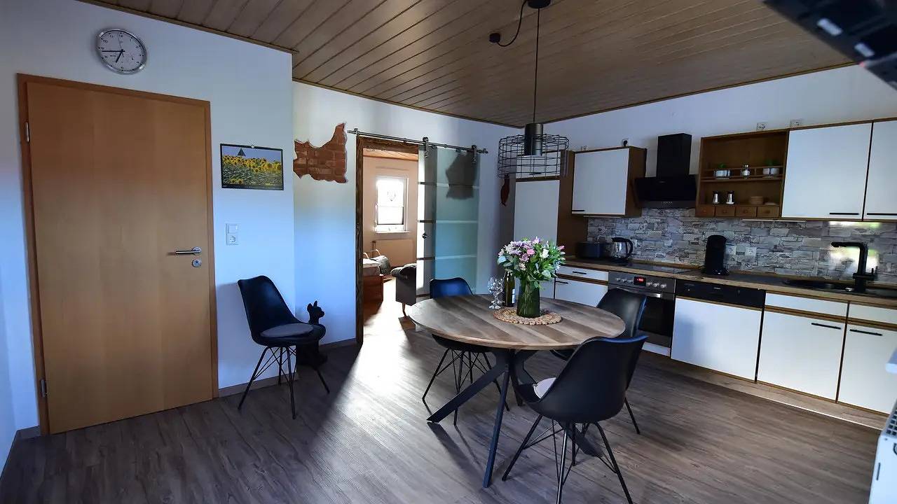 Ganze Ferienwohnung, Ferienwohnung für 2 Personen (58 m²) in Busenberg in Busenberg, Landkreis Südwestpfalz