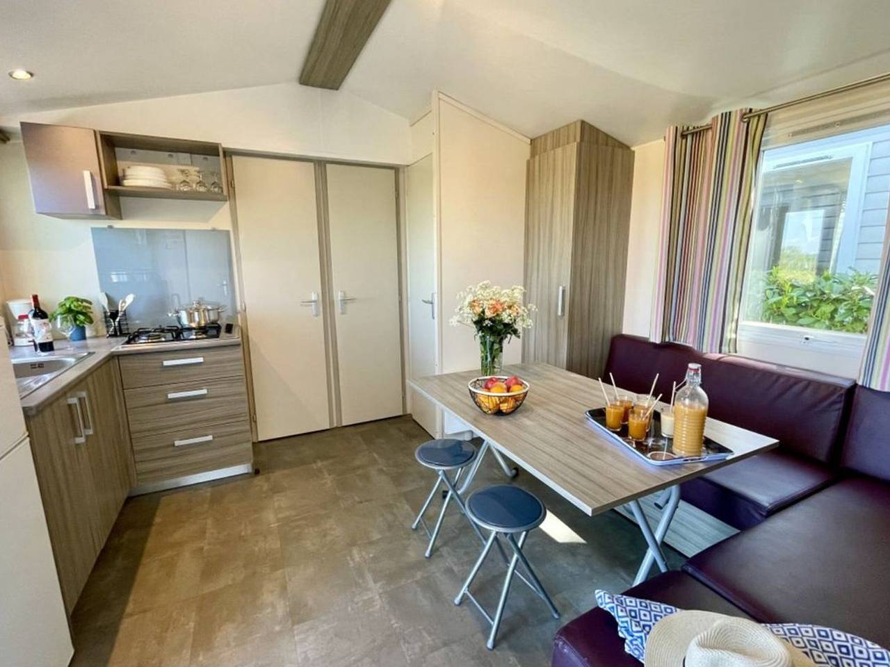 Cottage avec Terrasse - 3 Chambres, 37m² pour 8 Pers. in Petit-Palais-et-Cornemps, Région de Libourne