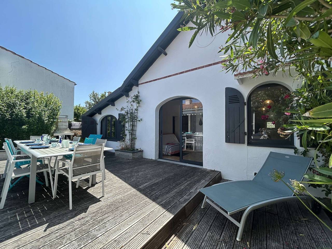 Spacious house near beach, 4 bedrooms, terrace, parking, Internet in St-Gilles in Saint-Gilles-Croix-de-Vie, Loiredal