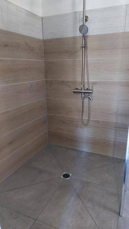 Gîte pour 2 personnes, avec vue et jardin dans Uturoa - 4