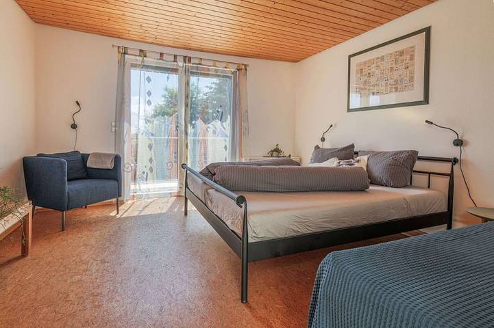 Ferienhaus für 16 Personen, mit Sauna und Whirlpool sowie Garten, mit Haustier in Dornstetten - 4