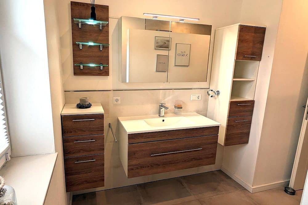 Alleinstehendes Ferienhaus mit überdachter Terrasse in Lathen, Emsland