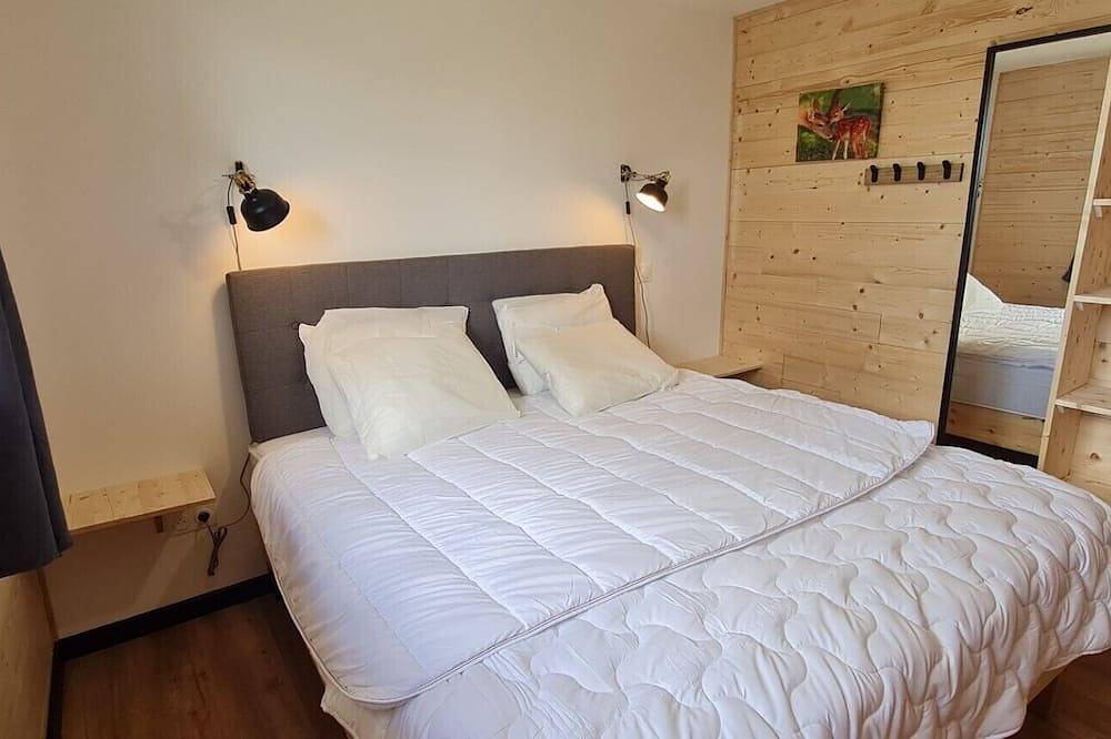 Large 4* Balneo Zen Altitud Chalet with Sauna 300 meters from the ski slopes in Chastreix-Sancy, Chastreix