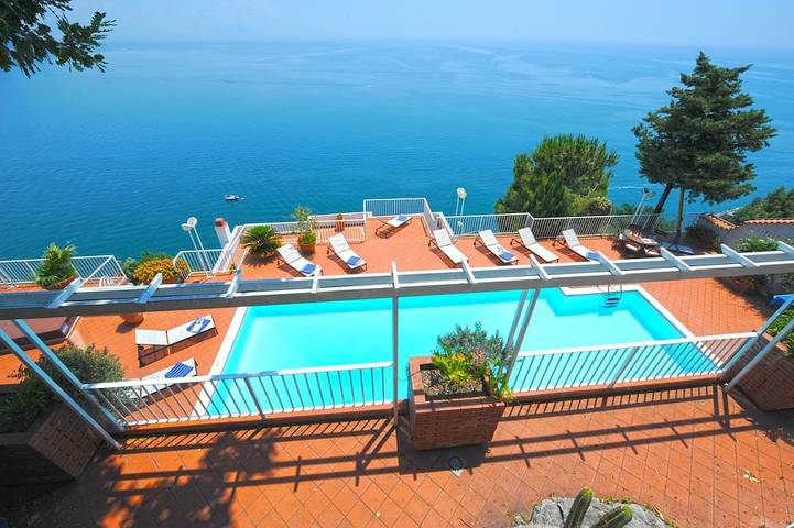 Location de vacances pour 8 personnes, avec jacuzzi ainsi que sauna et jardin à Castiglione - 2