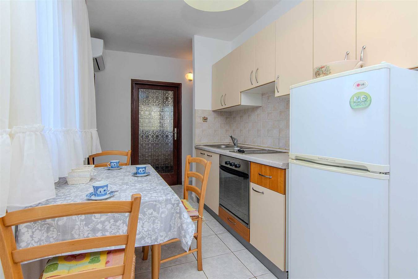 Cały apartament, Apartament wakacyjny dla 4 osób z balkon in Privlaka, Zadar