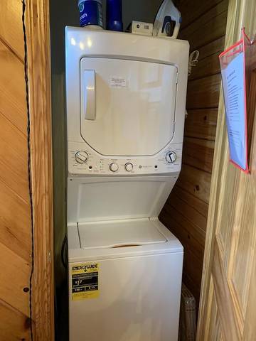 Log Cabin for 8 People in Sevier County, Photo 1