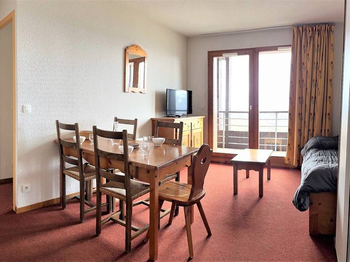 Chalet pour 4 personnes, avec balcon et piscine dans Le Corbier - 2