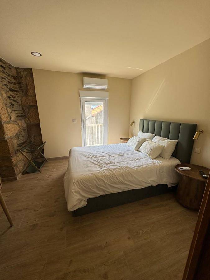Location de vacances pour 8 personnes, avec piscine ainsi que jardin et vue dans Torre de Moncorvo - 4