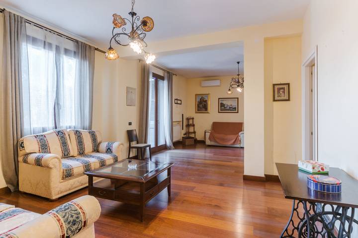 Gîte pour 9 personnes, avec balcon à Aci Castello - 3