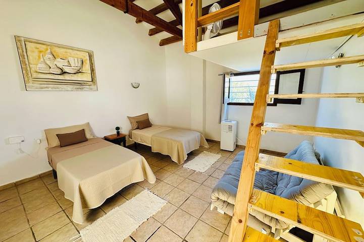 Finca for 6 people, with pets in Ibiza (Municipality)