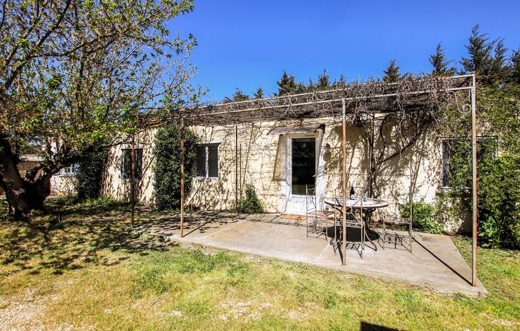 Location de vacances pour 5 personnes, avec jardin et terrasse, animaux acceptés à Courthézon