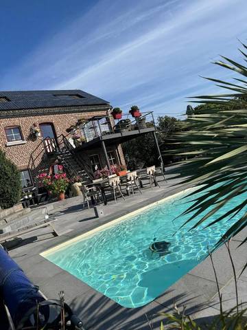 Gîte pour 2 personnes, avec vue ainsi que piscine et jardin, animaux acceptés à Welkenraedt