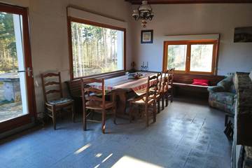 Gîte pour 7 personnes, avec jacuzzi et terrasse, animaux acceptés à Beulotte-Saint-Laurent