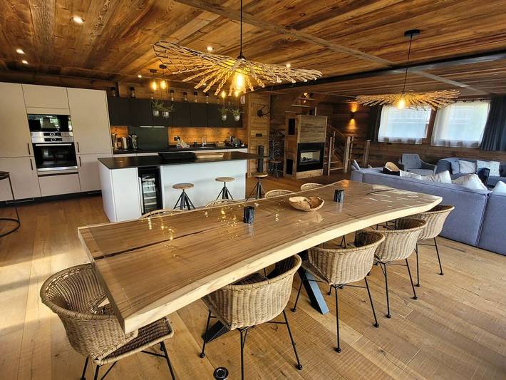 Chalet pour 14 personnes, avec Balcon et Jacuzzi ainsi que Terrasse et Sauna à Praz de Lys