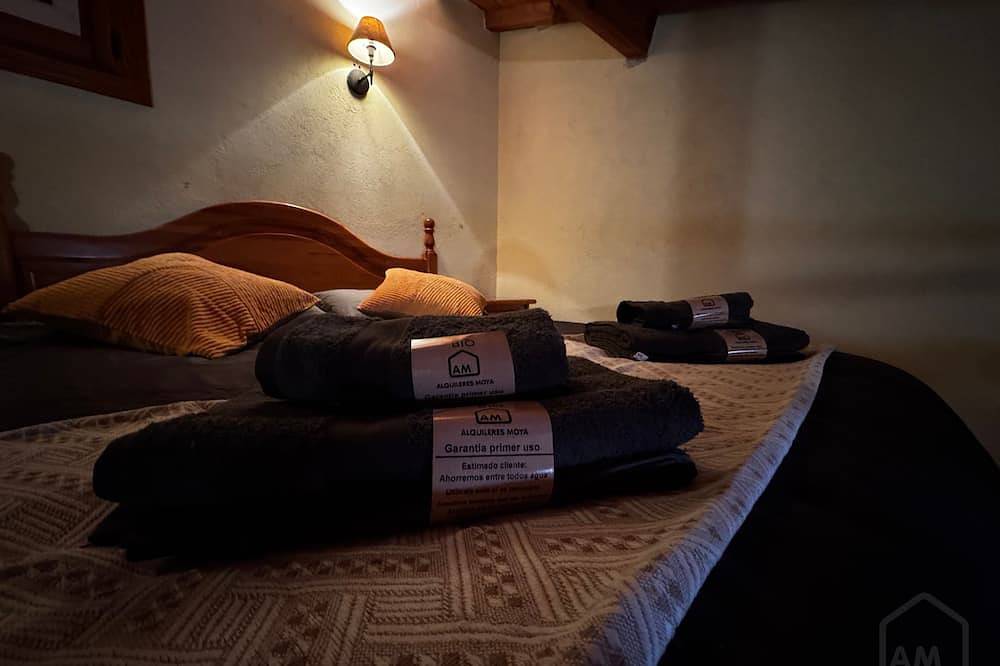 Dúplex en mitad de la naturaleza, ideal para parejas. in El Barraco, Valle del Alberche
