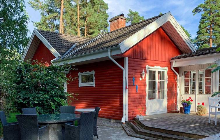 Hus för 8 Personer, med Terass och Trädgård i Kristianstad