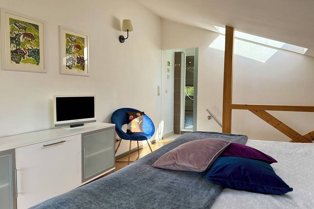 Ferienhaus „Stelluna“ am Hausberg Jena (Maisonette) - zentrumsnahe ruhige Lage in Wenigenjena, Jena